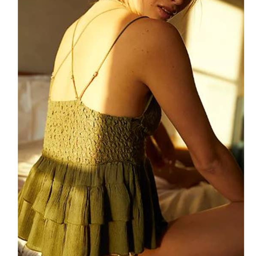 Free People Green Olive Sparrow Adella Camisole NWT Size Medium - Picture 2 of 9